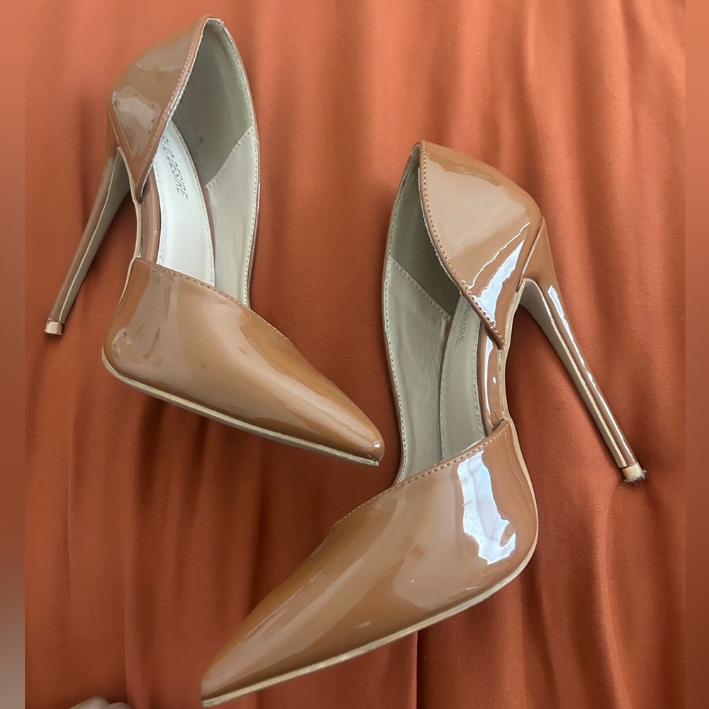 Public Desire: Glossy Tan High Heels ✨